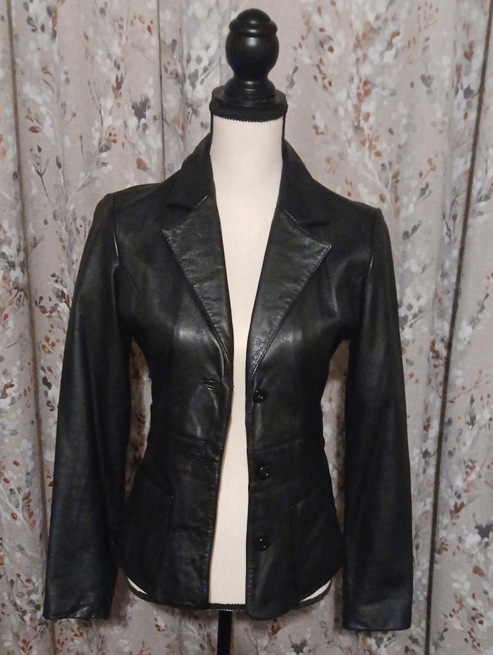 Maxima Black Fitted Leather Blazer Jacket
